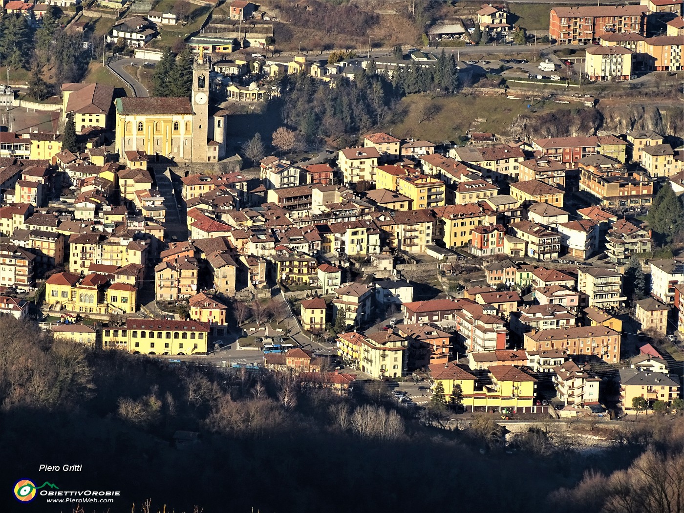 48 Bella vista sul centro di Zogno e...casa mia.JPG